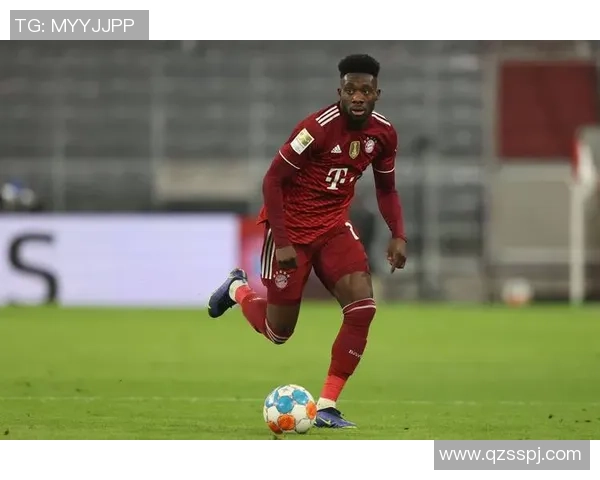 足球历史球星地位排名分析：谁是永恒的传奇与现役最强之争